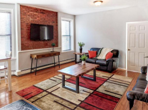 Spacious Getaway by Wooster Square!